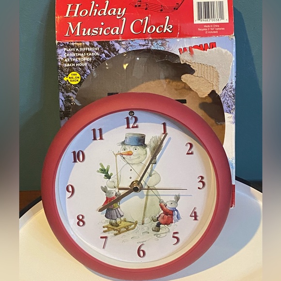 Feldstein Christmas Carol Round Wall Clock 8.5" Snowman - Plays 12 Carols - Picture 6 of 8